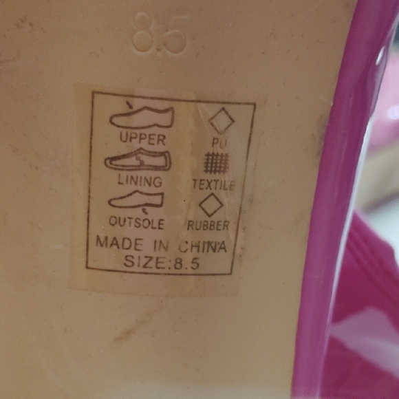 Chic Pink Patent Heeled Boots - Picture 2 of 3